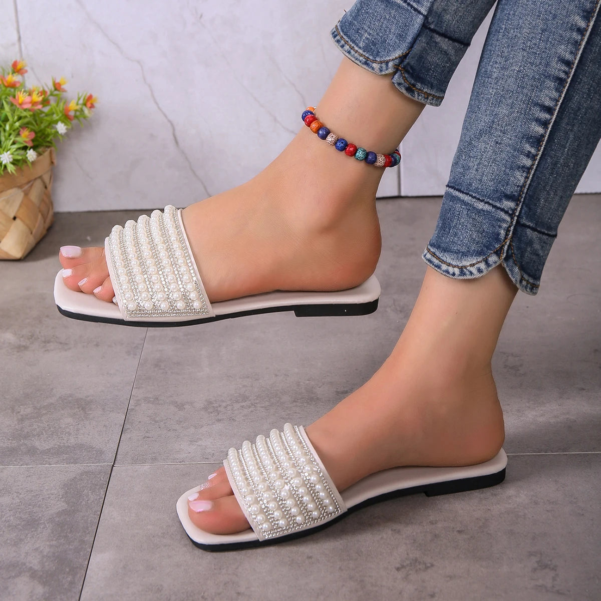 Gigi - Women's Stylish Flat Sandals Adorned with Faux Pearls and Rhinestones